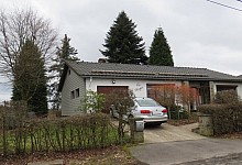 Bungalow rénové, 2 ch, garage, terrasse, jolie jardin, garage