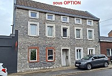 Maison av habitation rénové, surf bureau au REZ à rénover, ctre-village